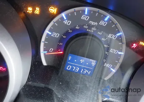 2013 Honda Fit z USA, uszkodzony, nr VIN JHMGE8H37DC054301